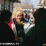 Sabrina bei der Außenmoderation der "Mission Morningshow" im Stadtkern von Gransee
