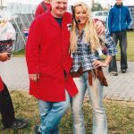 Sabrina als Dachdeckerin und Moderatorin eines Promotion-Events in Weimar.