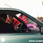 Sabrina Lange auf Mission Morningshow an einer Tankstelle in Berlin-Marzahn
