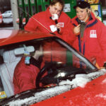 Sabrina Lange auf Mission Morningshow an einer Tankstelle in Berlin-Marzahn