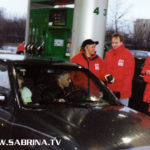 Sabrina Lange auf Mission Morningshow an einer Tankstelle in Berlin-Marzahn