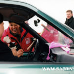 Sabrina Lange auf Mission Morningshow an einer Tankstelle in Berlin-Marzahn